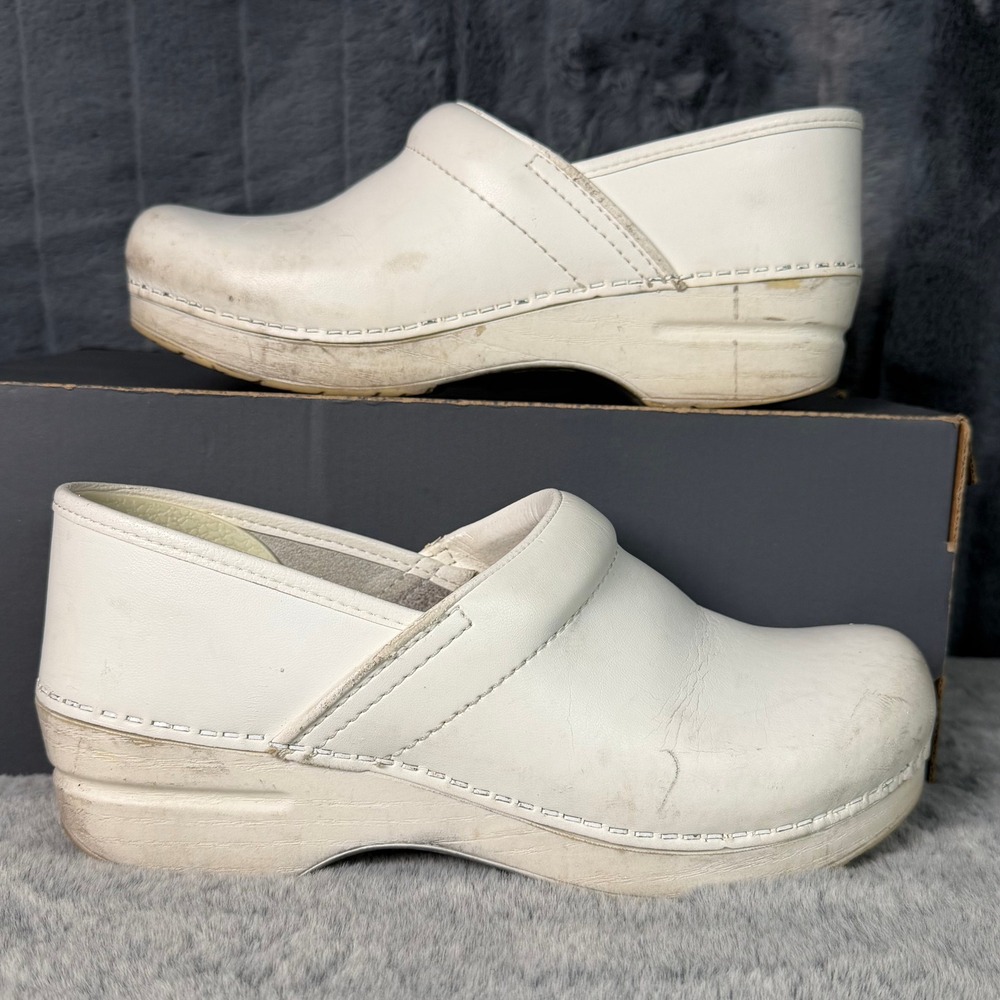 Dansko Professional White Leather Clogs Womens Size 39 606010101 Work Shoes